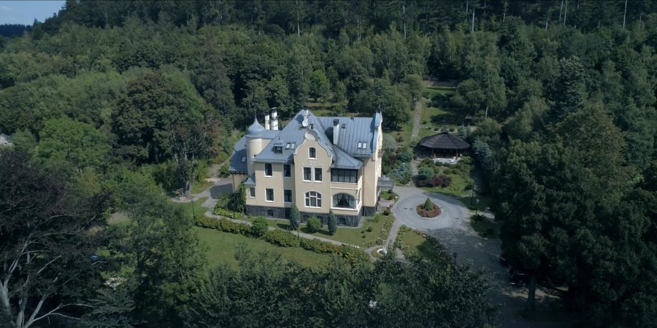 Отели типа «постель и завтрак» Villa Elise Park Pension Строне-Слёнске-42