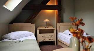 Отели типа «постель и завтрак» Villa Elise Park Pension Строне-Слёнске Двухместный номер с 1 кроватью или 2 отдельными кроватями-7